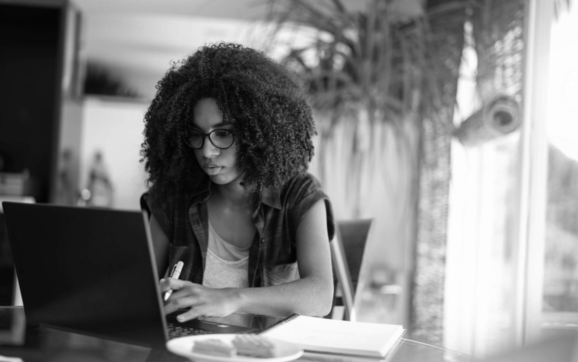 Sala konferencyjna podczas sesji warsztatowej z uczestnikami